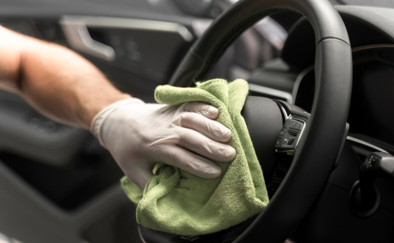 Fleet cleaning solutions that reflect your company’s professionalism