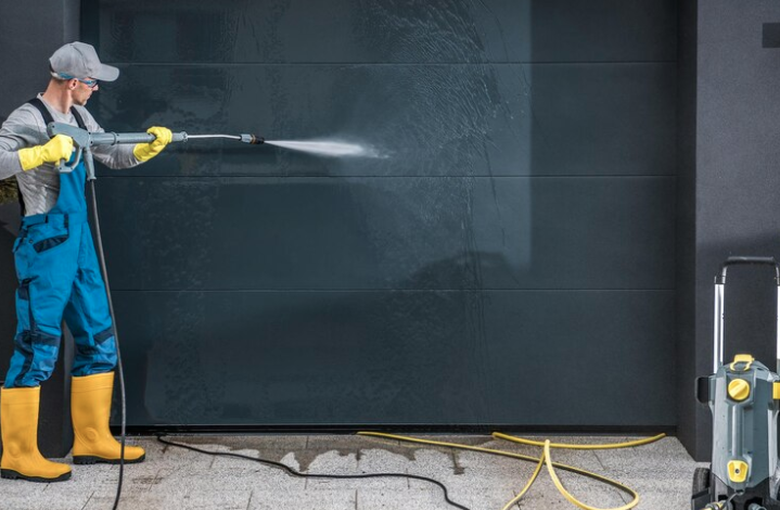 Neon Clean OC Experts in facade cleaning for your business.